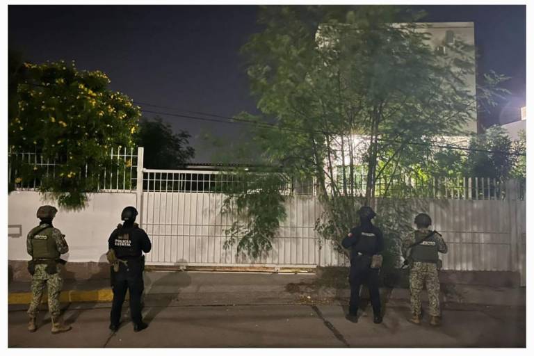 Ejército y GOES aseguran inmueble con químicos y artefacto explosivo en Culiacán