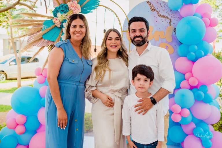 ¡Anuncian que será niño!