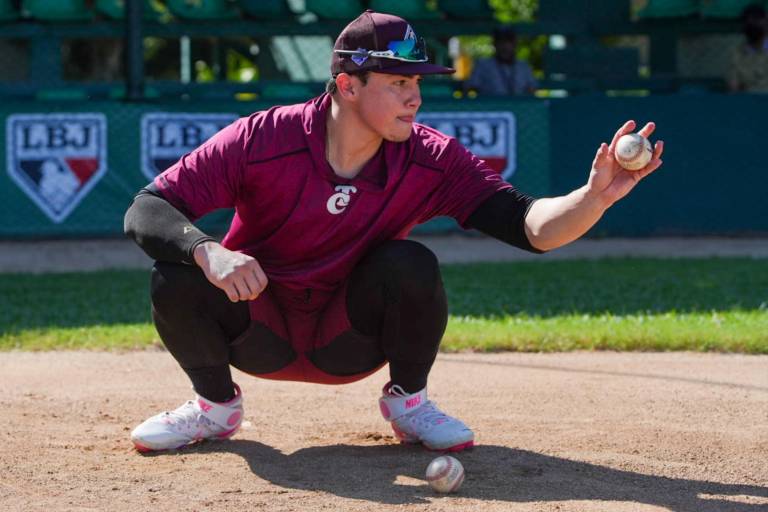 Alexis Wilson, Aldo Montes, Antonio Lamas e Ítalo Cano reportan al campamento de Tomateros de Culiacán