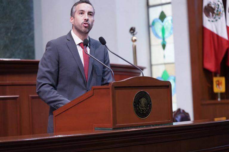 Gene Bojórquez solicita al IEES que informe si promoción de Feliciano Castro es por informe o actos anticipados de campaña