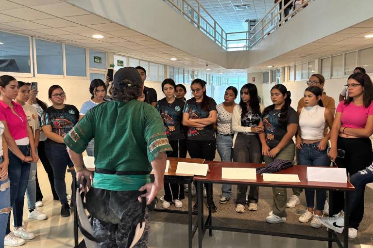 En UTEsc, estudiantes de la UNAM realizan actividades de difusión y preservación del ulama como parte de un proyecto de investigación