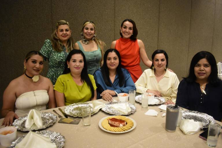 Celebra el Instituto Senda a sus maestros con alegre fiesta