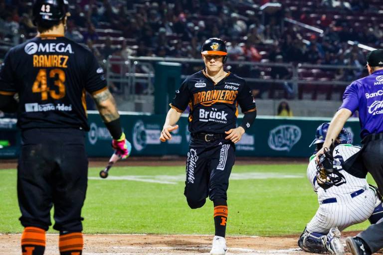 Naranjeros de Hermosillo se quedó con el pirmero de la serie en el Coloso del Pacífico.
