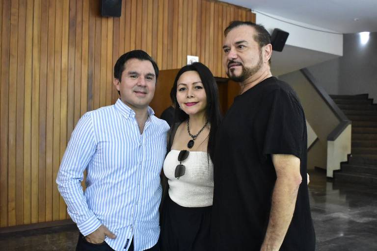 Con música, viajan sinaloenses a la mágica Sevilla