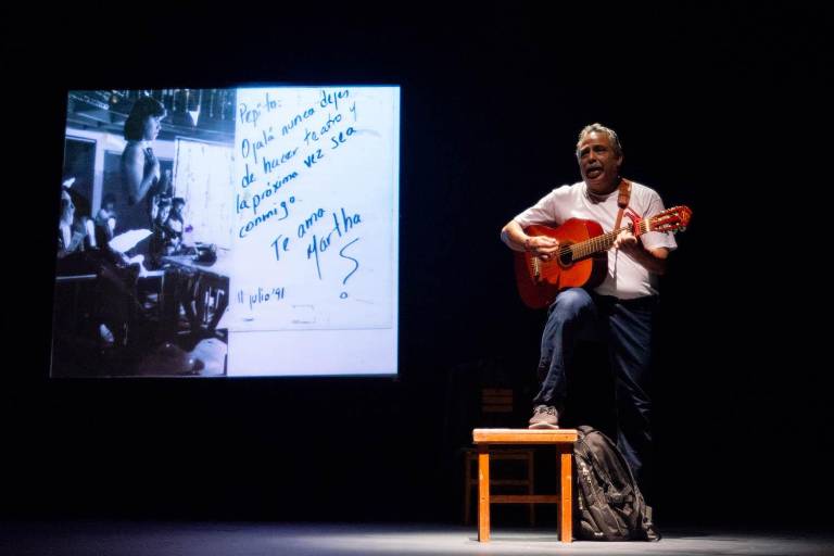 A través del teatro, halla el ‘Zurdo’ el camino a su padre