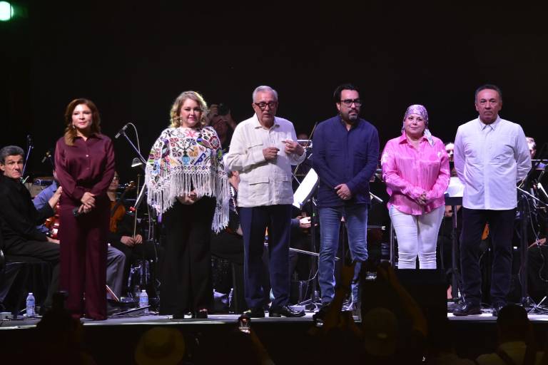 Cantan con Regina Orozco en el Festival Cultural Sinaloa 2024