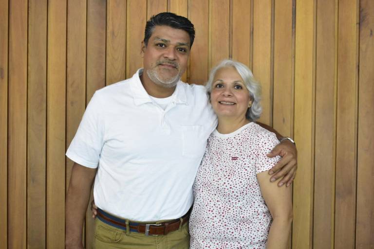 Con música, viajan sinaloenses a la mágica Sevilla