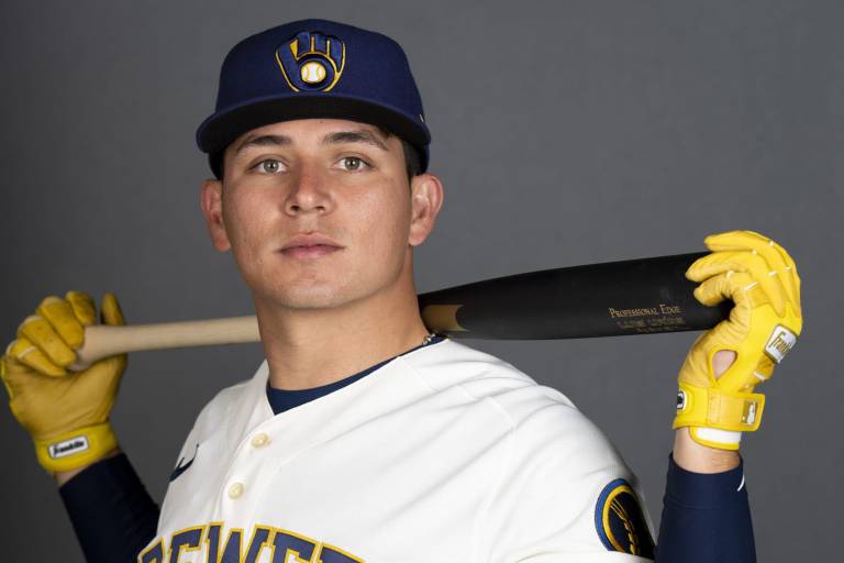 Luis Urías es cambiado de Cerveceros a Medias Rojas