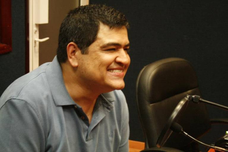 Crítica política y textos narrativos, el andar de Luis Enrique Ramírez en el periodismo