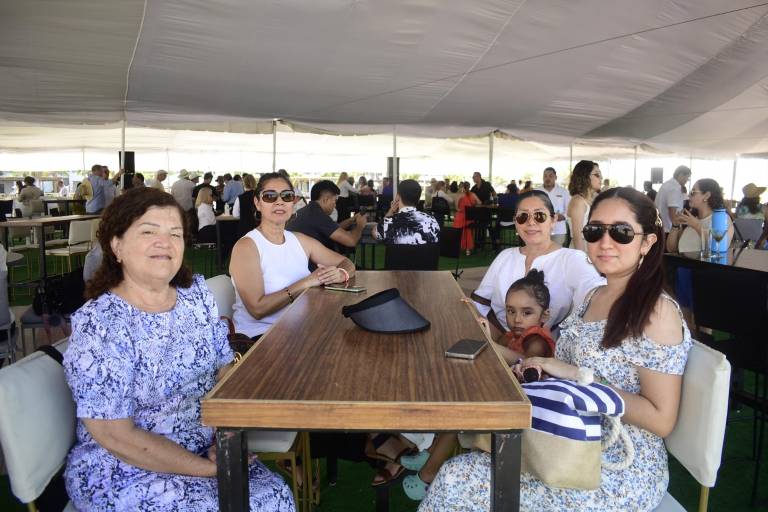 Descubren lo mejor de vivir cerca de la playa en Almarena Residencial