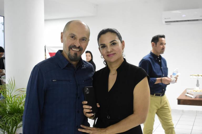 Conocen empresarios la ruta del crecimiento en tiempos adversos