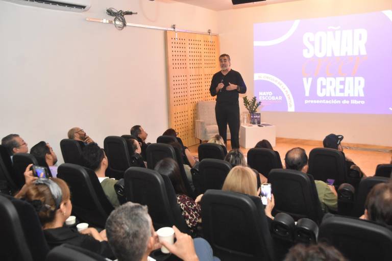 Invita Nayo Escobar a vivir una vida llena de significados, y dar rienda suelta a su creatividad