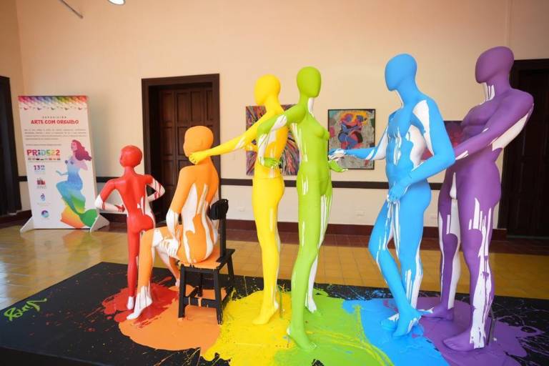 Inauguran exposición inclusiva ‘Arte con Orgullo’