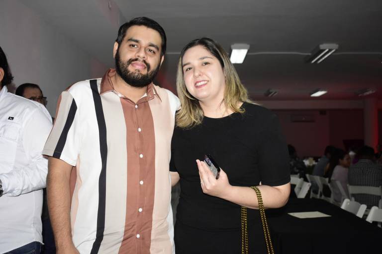 Ríen sin parar con Alan Saldaña y el Tucán Guzmán