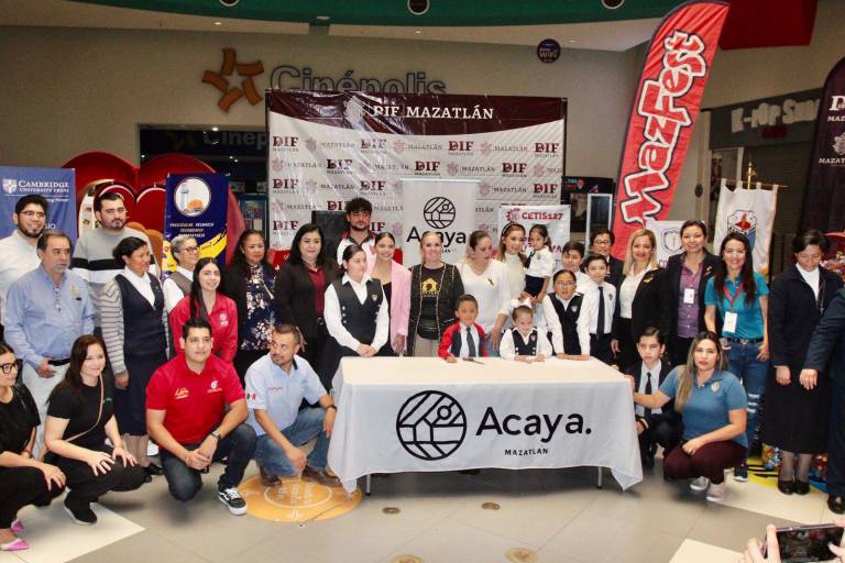 Venados de Mazatlán reafirma colaboración en cierre del Tapatón, Libretón y Pettón