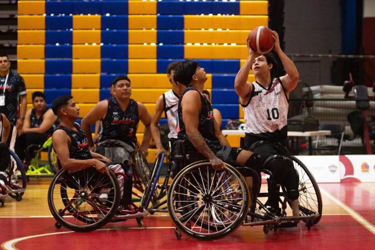 Logra Sinaloa par de victorias en baloncesto sobre silla de ruedas