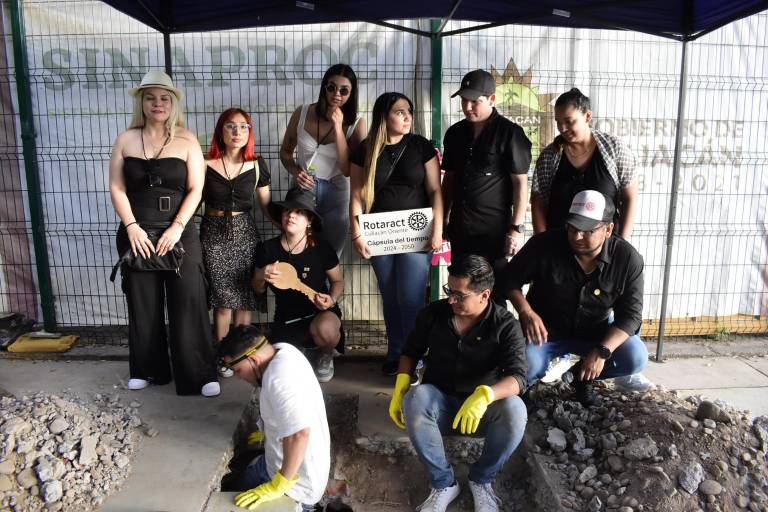 Desentierra el Club Rotarac de 1999 tesoros del pasado