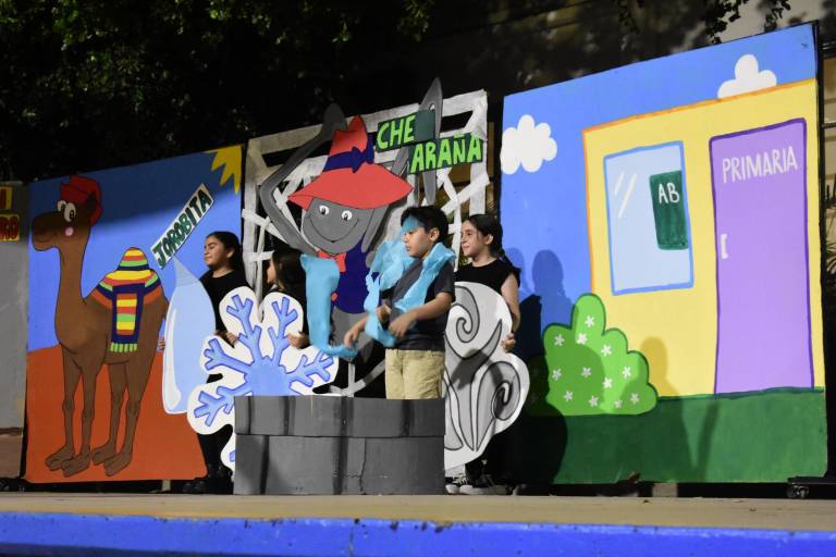 Brindan alumnos de la Escuela Activa Integral un homenaje a ‘Cri-Crí’