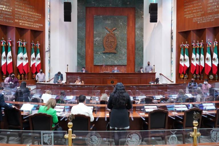 González Mendívil presenta su renuncia a la CEAIV; va a la Universidad del Policía