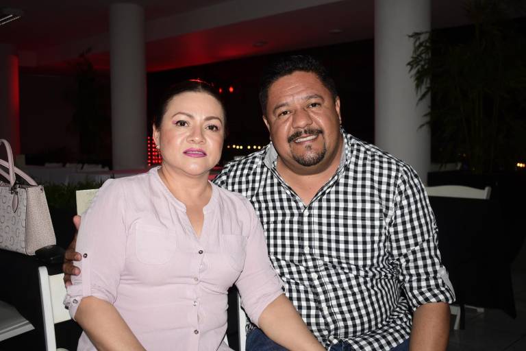 Ríen sin parar con Alan Saldaña y el Tucán Guzmán