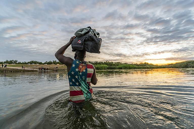 Crisis migratoria: un sueño que se disipó en la frontera Acuña-Del Río