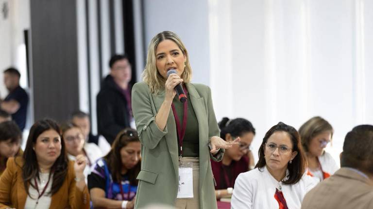 La Alcaldesa de Mazatlán Estrella Palacios Domínguez durante una actividad de Morena el fin de semana.