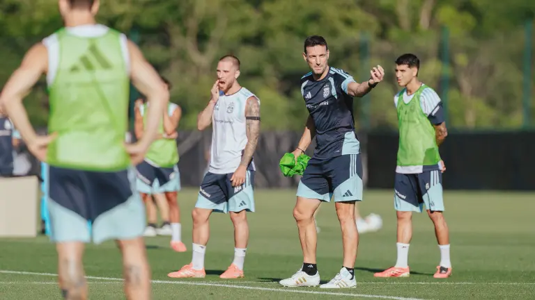 Lionel Scaloni ya tiene listo a los jugadores de Argentina para su debut en la Copa del Mundo 2026.