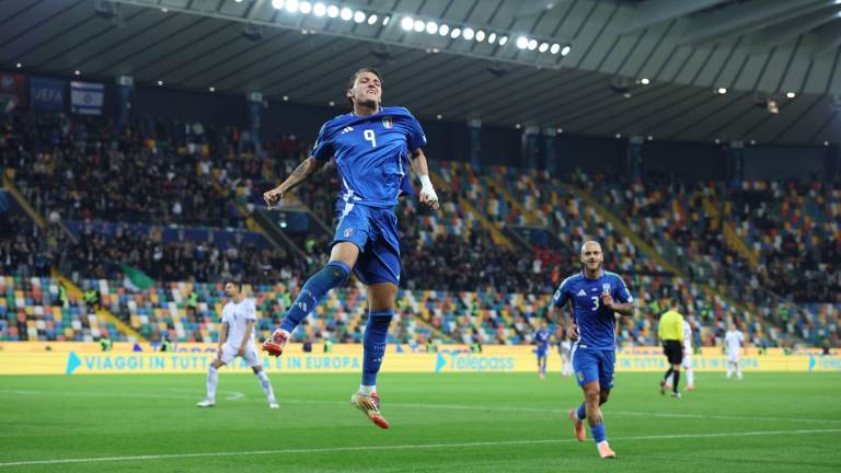 Mateo Retegui anotó en par de ocasiones para darle a Italia un seguro para el repechaje, al menos.