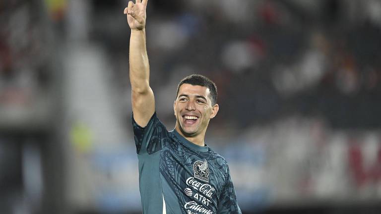 Erik Lira, a un paso de dejar Cruz Azul y fichar con Al Jazira.