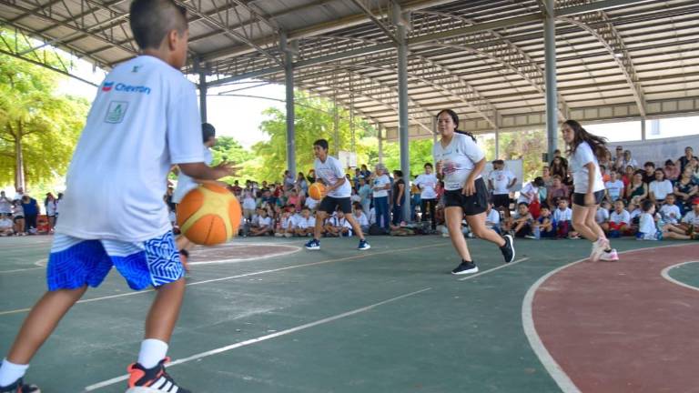 El Gobierno de Ahome impulsa cursos de verano para niñas, niños y adolescentes.