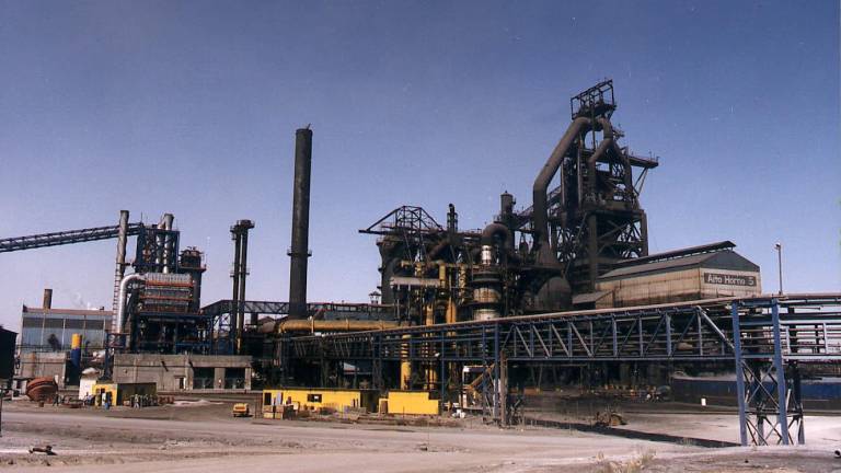 Juzgado declara en quiebra a la siderúrgica Altos Hornos de México
