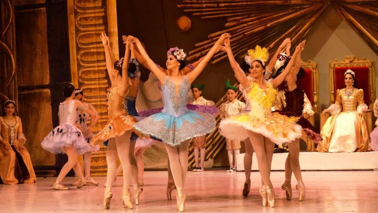 Los personajes serán interpretados por alumnos y alumnas de la Escuela Municipal de Ballet Clásico del Instituto Municipal de Cultura y bailarines de la Compañía Ballet de Mazatlán.