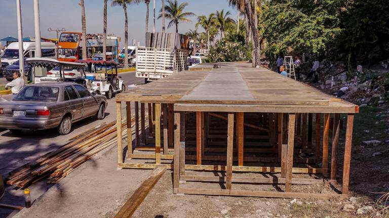 Este miércoles Cultura ya inició con la instalación de baños en la zona carnavalera.