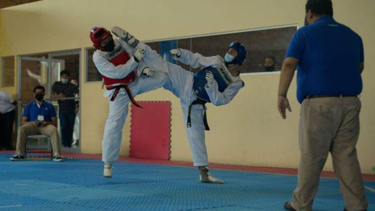 Los taekwondoínes sinaloenses brindaron su mejor esfuerzo en el selectivo estatal.