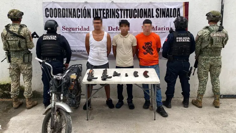 Las seis personas detenidas en Escuinapa quedaron a disposición de las autoridades federales.