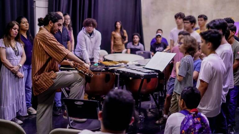 Javier Brito muestra el poder de la base rítmica en el Foro de Percusiones