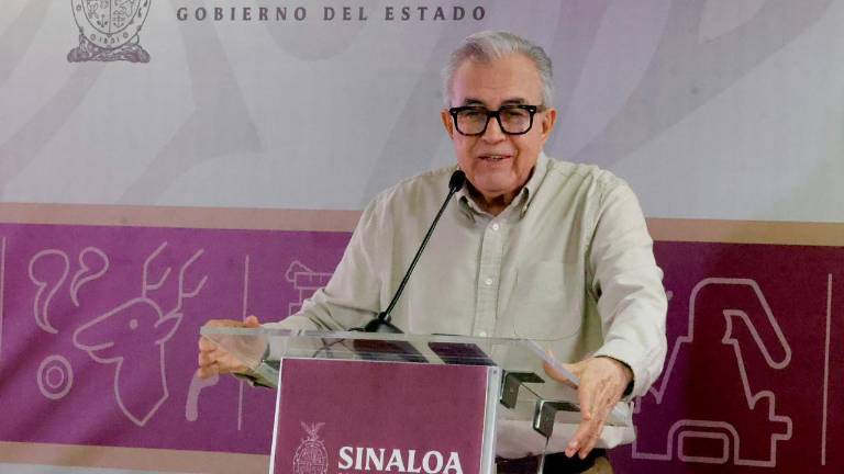 El Gobernador de Sinaloa Rubén Rocha Moya señaló que están haciendo las gestiones para que trabajadores del Estado accedan a viviendas del Fovisssste.