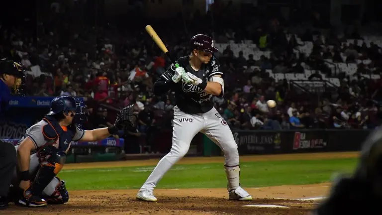 Jaguares se ha llevado dos series ante Tomateros.