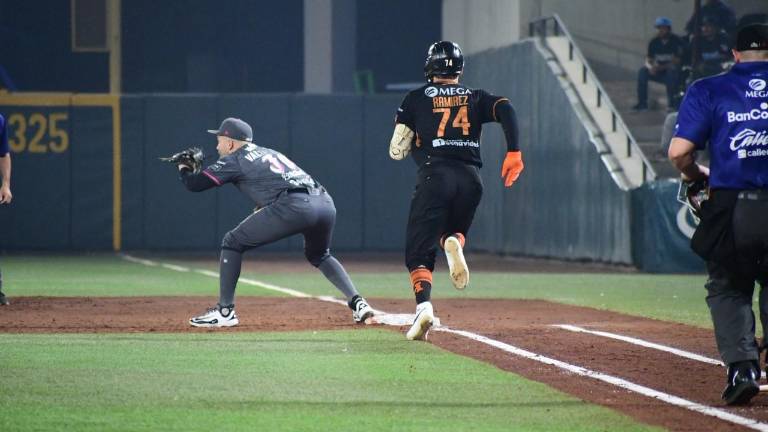 La ofensiva naranja se quedó en blanco ante el efectivo pitcheo de Yaquis.