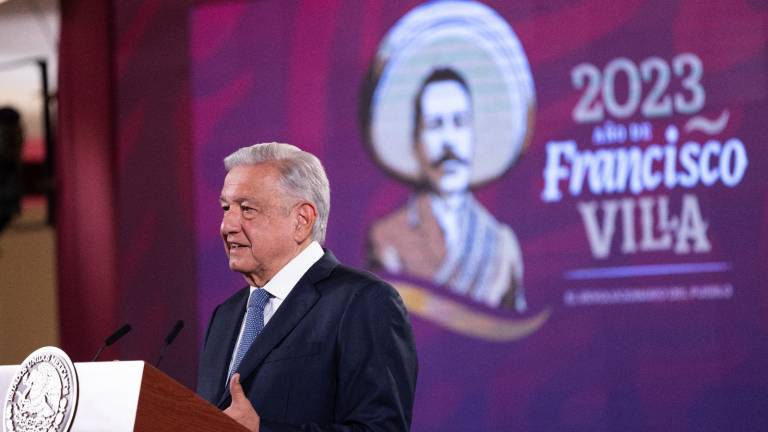 El Presidente Andrés Manuel López Obrador en la conferencia matutina de este martes informa que denunciará al juez que ordenó dejar de hablar de Xóchitl Gálvez.