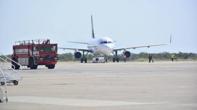 Anuncian arribo de vuelo chárter canadiense a Mazatlán