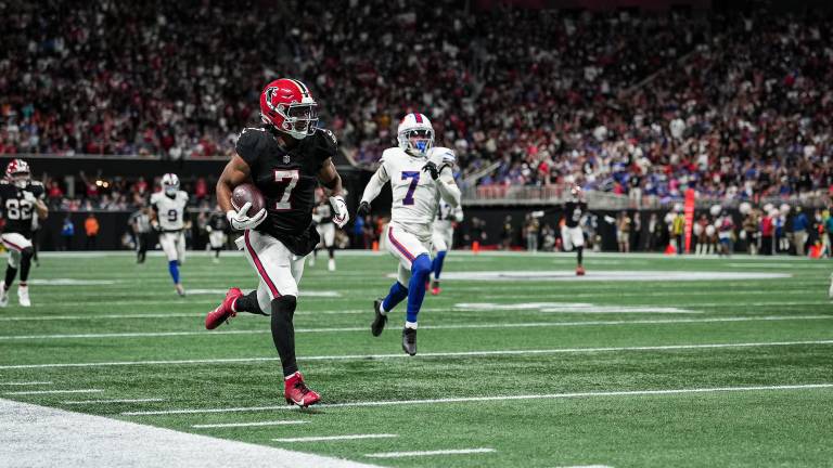 Bijan Robinson fue un auténtico dolor de cabeza para la defensa terrestre de los Bills.