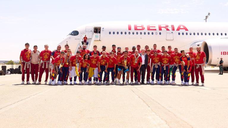 La Selección de España ya se encuentra enMadrid, donde festejará su segundo trofeo de campeón de la Copa del Mundo de la FIFA.