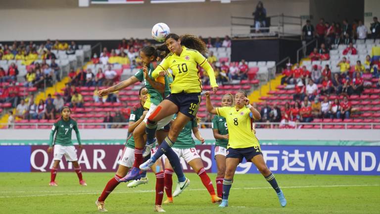 México y Colombia no pudieron abrir el marcador.