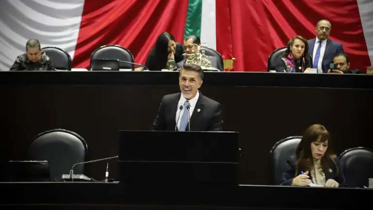 El Diputado federal Sergio Mayer Bretón solicitó licencia para participar en La Casa de los Famosos en Miami.