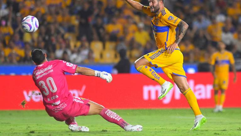 Gignac logró el gol que significó la victoria para Tigres en el Volcán.