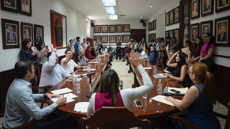 El Cabildo de Culiacán aprobó la creación de nuevas comisiones.