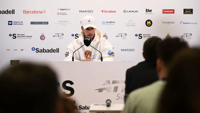 La baja de Alcaraz también frena su intento de recuperar el número uno del mundo.