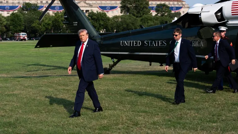 Trump añadió que esa dinámica comercial ya no favorece a esos países porque su Administración revirtió la relación de fuerzas en la materia.