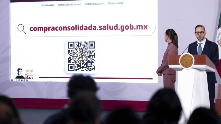 Eduardo Clark, Subsecretario de Integración y Desarrollo del Sector Salud, durante la conferencia de la Presidenta Claudia Sheinbaum Pardo.